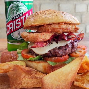 Hamburguesa y Cerveza (o refresco)